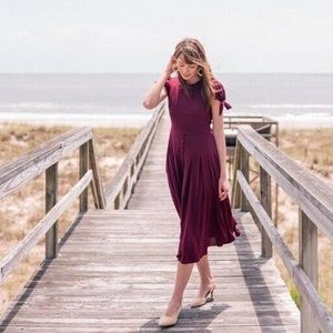Gal Meets Glam Bette Pleated Midi Dress Burgundy